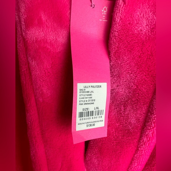 Lilly Pulitzer Elaine Fleece Robe in Pink Grenadine NWT - sz Large/X-Large $138 - Picture 7 of 10